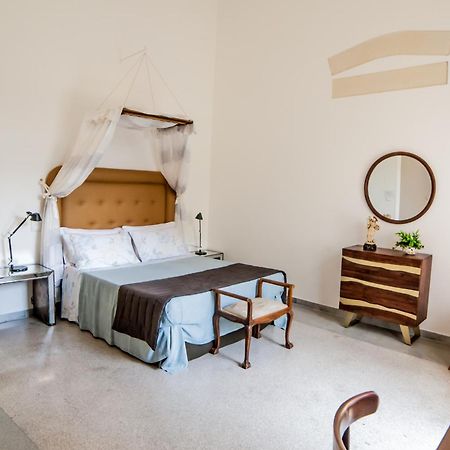 Palazzo Rollo Bed & Breakfast Lecce Dış mekan fotoğraf