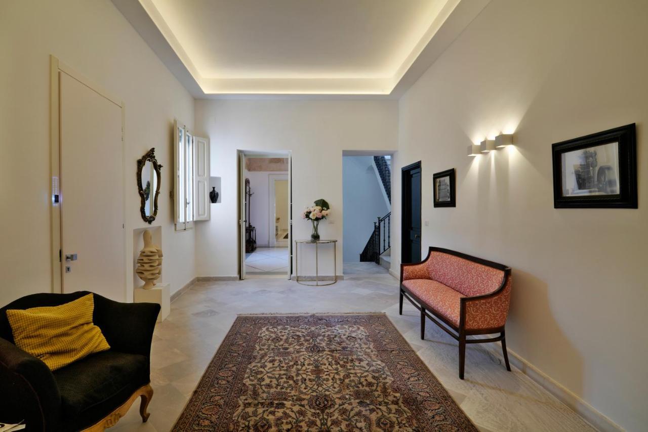 Palazzo Rollo Bed & Breakfast Lecce Dış mekan fotoğraf