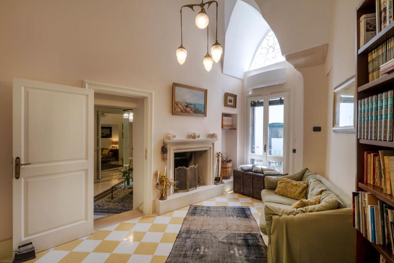 Palazzo Rollo Bed & Breakfast Lecce Dış mekan fotoğraf