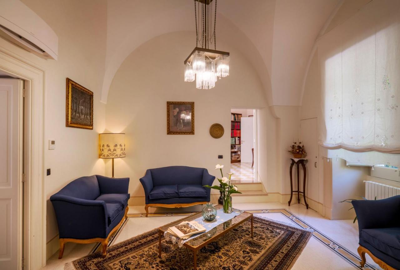 Palazzo Rollo Bed & Breakfast Lecce Dış mekan fotoğraf