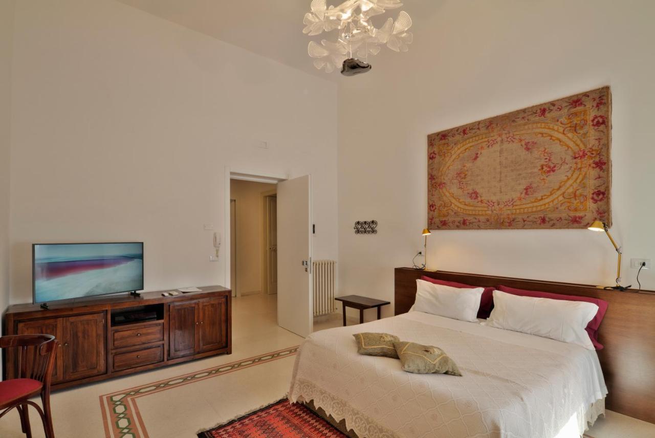 Palazzo Rollo Bed & Breakfast Lecce Dış mekan fotoğraf