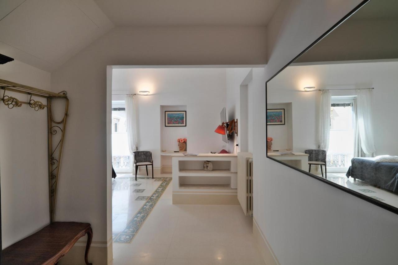 Palazzo Rollo Bed & Breakfast Lecce Dış mekan fotoğraf