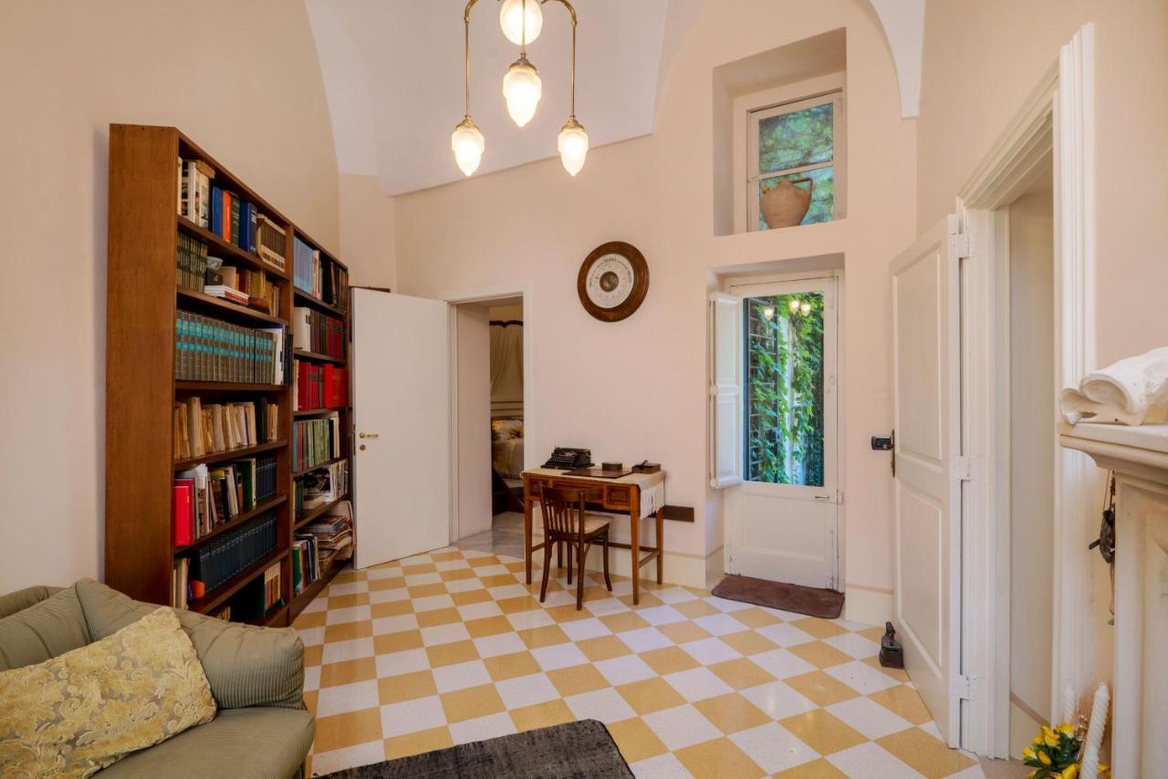 Palazzo Rollo Bed & Breakfast Lecce Dış mekan fotoğraf