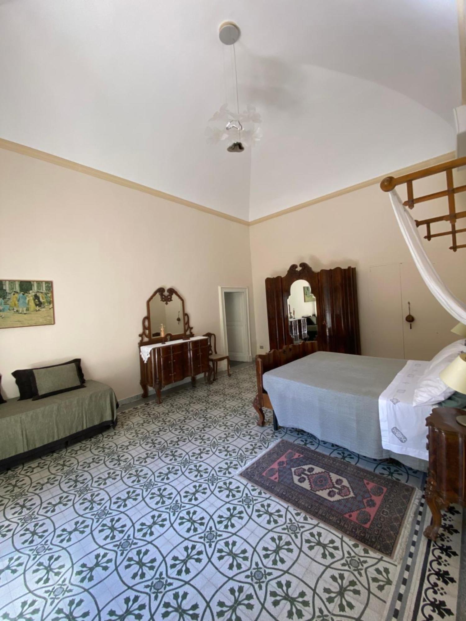Palazzo Rollo Bed & Breakfast Lecce Dış mekan fotoğraf