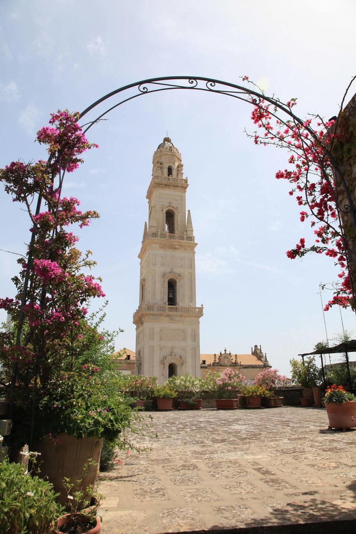 Palazzo Rollo Bed & Breakfast Lecce Dış mekan fotoğraf